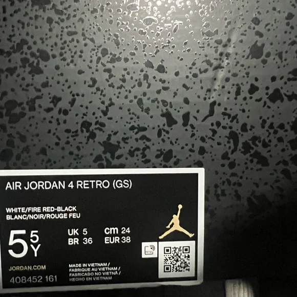 Reto Jordan 4